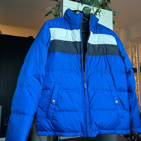 Tommy Hilfiger Down Puffer Jacket Reversible Full Zip. - Picture 2 of 4